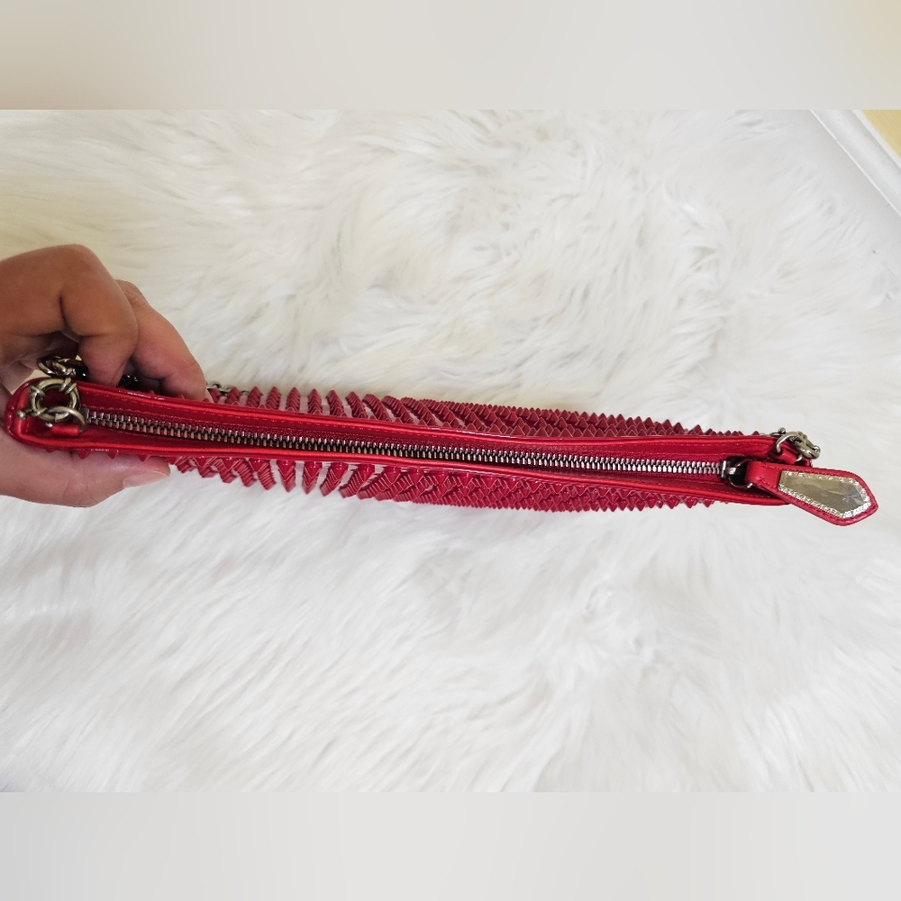 CHRISTIAN LOUBOUTIN Red Patent Leather Loubiposh Spiked Clutch Bag - Picture 8 of 17